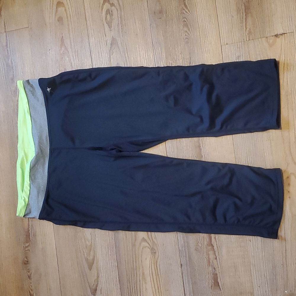 Yoga Capri
